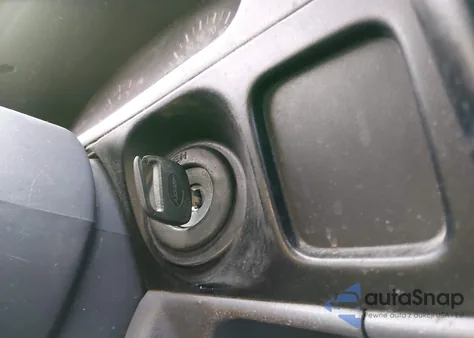 2000 Toyota Tacoma Base V6 from USA, damaged, VIN 5TEWN72NXYZ695614